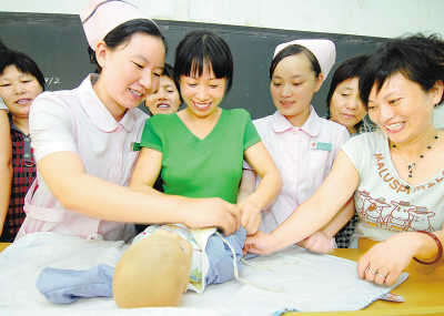 选择家政服务行业的人基本是家庭贫困