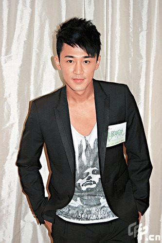 林峰忘记拍过电影想争新人奖 被阿Sa封长青树