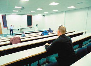 大四 空巢 已成普遍现象 本科缩水成专科-大四