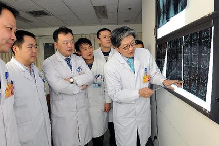 骨科医生_盐城骨科医生月收入(2)