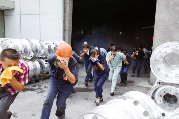 现场消防演练--黄岩新闻网