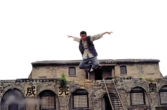 《抗日奇侠》爆红:"这不是抗日剧是奥特曼打小怪兽"